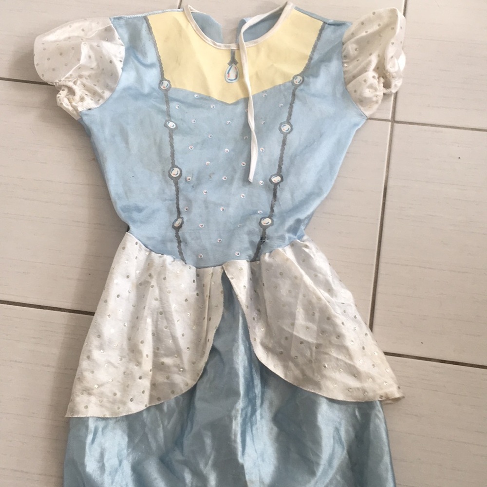 Girls Princess Halloween Costume - Picture 3 of 12